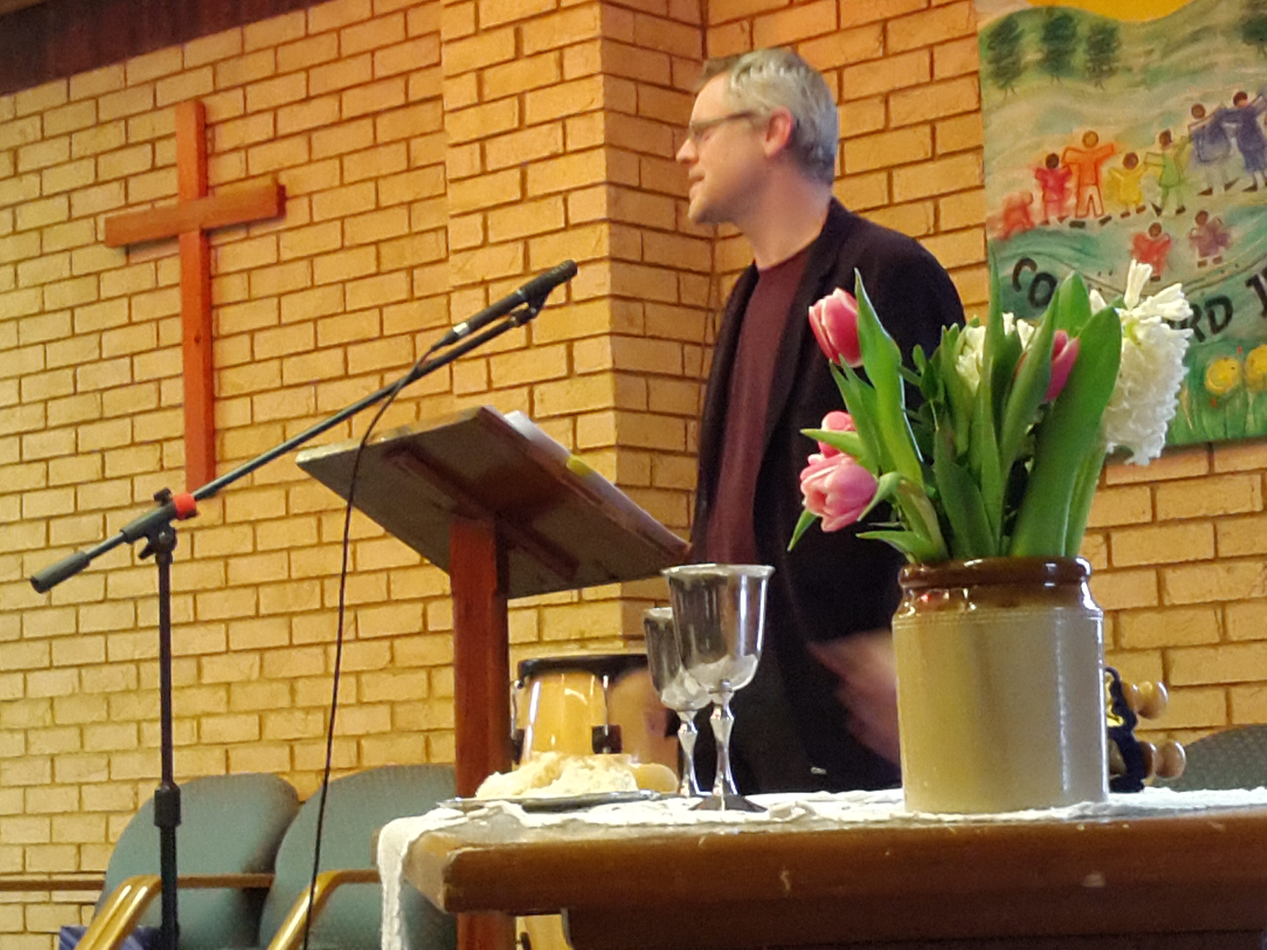 Paul Wintle speaking at Main Street Community Church on 21 January 2018.